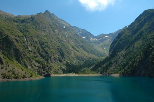 Le lac Lauvitel dans le massif des Ecrins