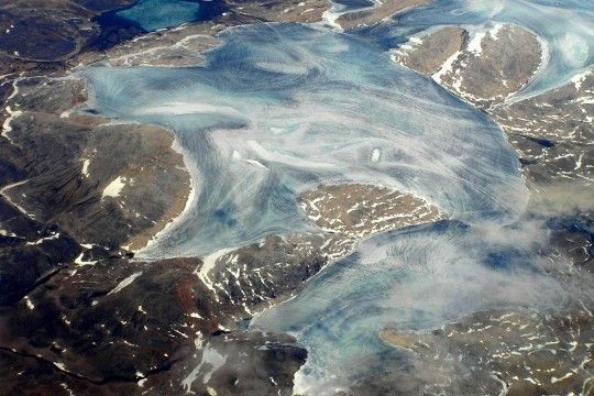 Les glaciers irisés de l'ile de Baffin