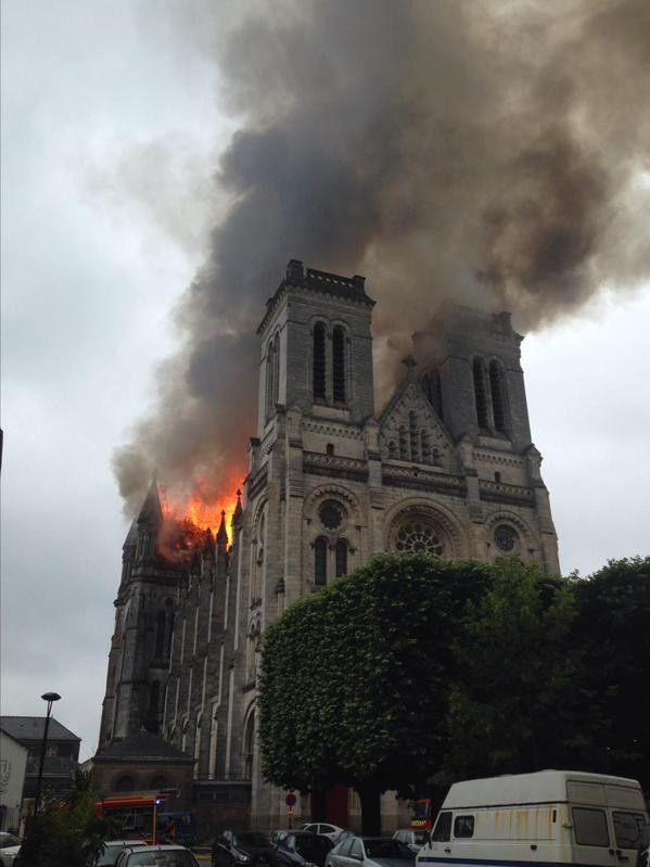 Incendie à la basilique Saint Donatien