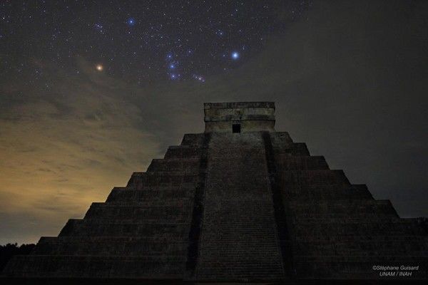 pyramide centrale 